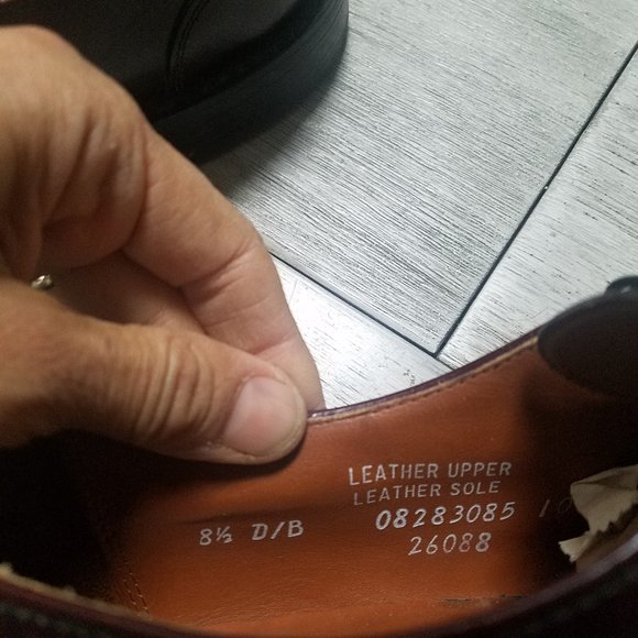 Men Shoes Bostonian (size 8 1/2; fits large) - Picture 4 of 7